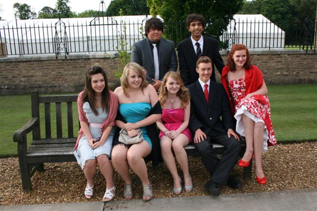 618x404 pixels (72K)